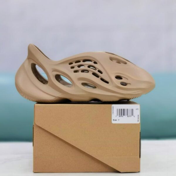 repliche,replica,perfette,siti di,affidabili,migliori siti,dove comprare,1:1,scarpe da ginnastica Crocs runner in schiuma PYeezy