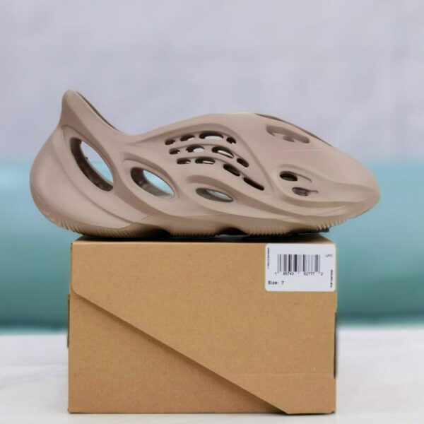 repliche,replica,perfette,siti di,affidabili,migliori siti,dove comprare,1:1,scarpe da ginnastica Crocs runner in schiuma PYeezy