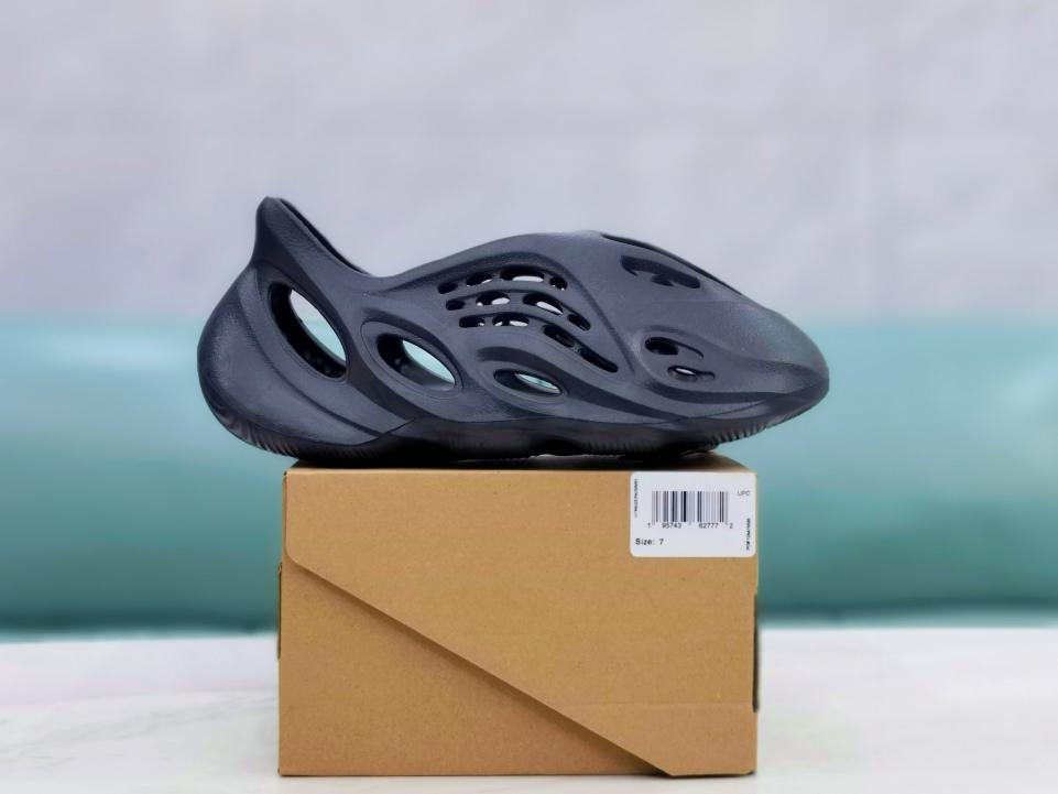 repliche,replica,perfette,siti di,affidabili,migliori siti,dove comprare,1:1,scarpe da ginnastica Crocs runner in schiuma PYeezy repliche,replica,perfette,siti di,affidabili,migliori siti,dove comprare,1:1,scarpe da ginnastica Crocs runner in schiuma PYeezy