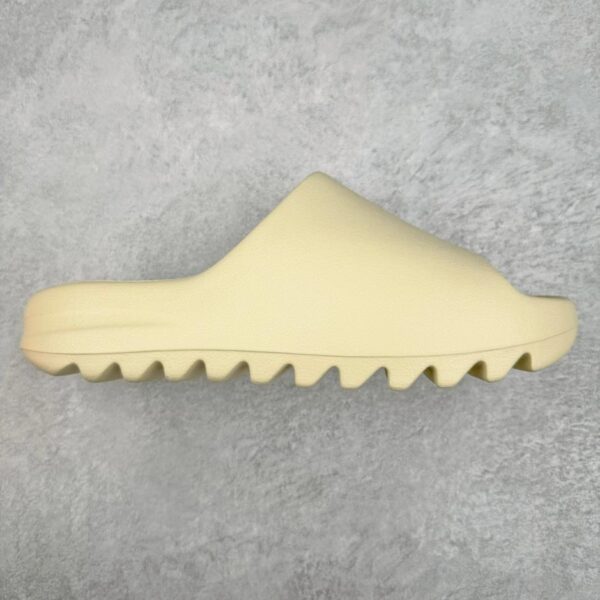 repliche,replica,perfette,siti di,affidabili,migliori siti,dove comprare,1:1,scarpe da ginnastica Pantofole in cocco YEEZY SLIDE originali e pure