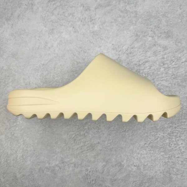 repliche,replica,perfette,siti di,affidabili,migliori siti,dove comprare,1:1,scarpe da ginnastica Pantofole in cocco YEEZY SLIDE originali e pure