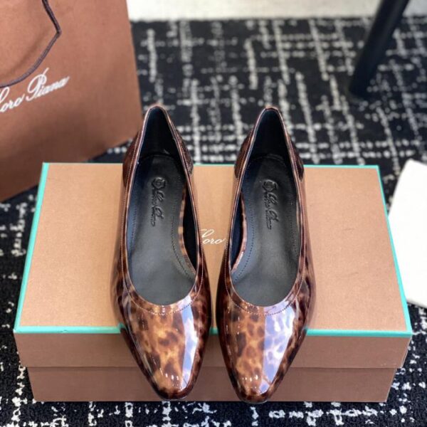 Loro Piana primavera ed estate nuove scarpe basse classiche e bellissime retrò