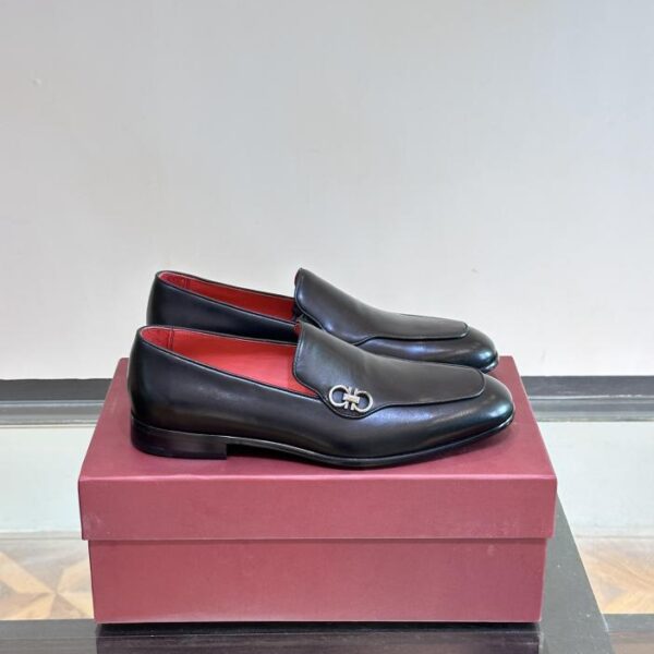 Ferragamo scarpe formali da uomo di fascia alta e scarpe casual in pelle