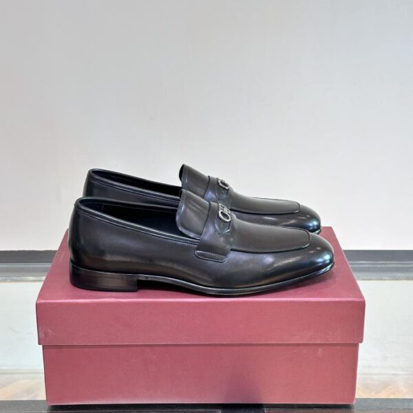 Ferragamo scarpe formali da uomo di fascia alta e scarpe casual in pelle