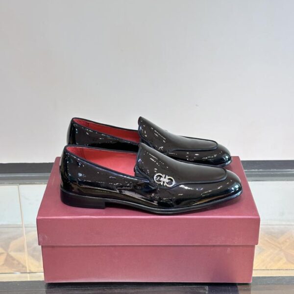 Ferragamo scarpe formali da uomo di fascia alta e scarpe casual in pelle