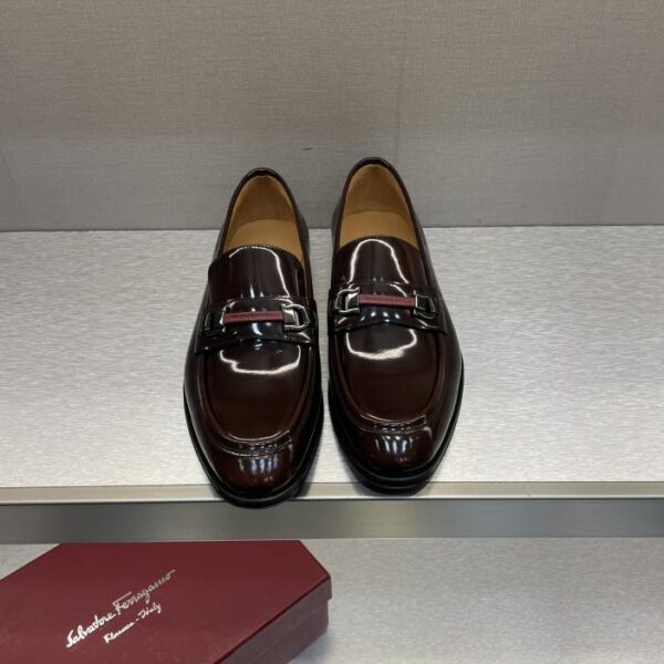 repliche,replica,perfette,siti di,affidabili,migliori siti,dove comprare,1:1,scarpe da ginnastica Mocassini in pelle da uomo Ferragamo