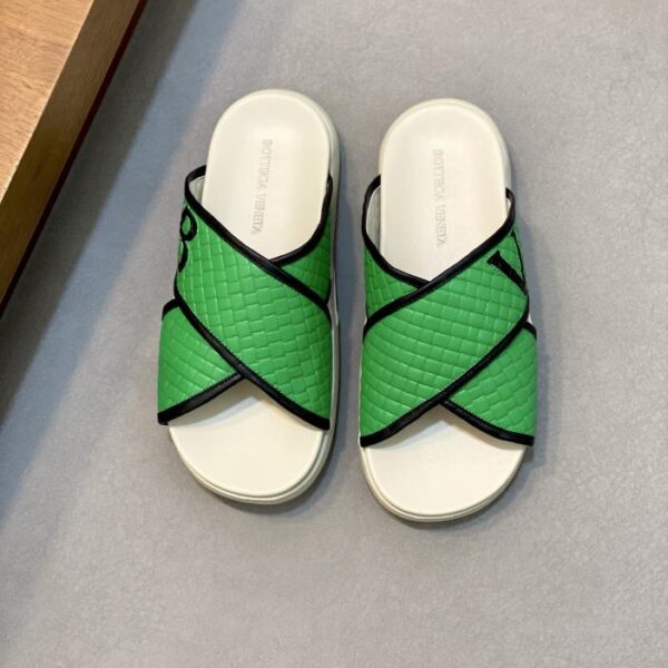 repliche,replica,perfette,siti di,affidabili,migliori siti,dove comprare,1:1,scarpe da ginnastica Bottega Veneta nuove pantofole primaverili ed estive