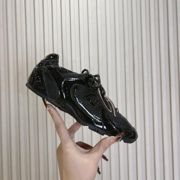 repliche,replica,perfette,siti di,affidabili,migliori siti,dove comprare,1:1,scarpe da ginnastica Coppia di sneakers Miu Miu x New Balance serie congiunta