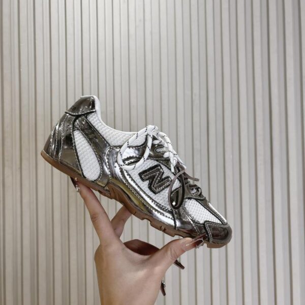repliche,replica,perfette,siti di,affidabili,migliori siti,dove comprare,1:1,scarpe da ginnastica Coppia di sneakers Miu Miu x New Balance serie congiunta
