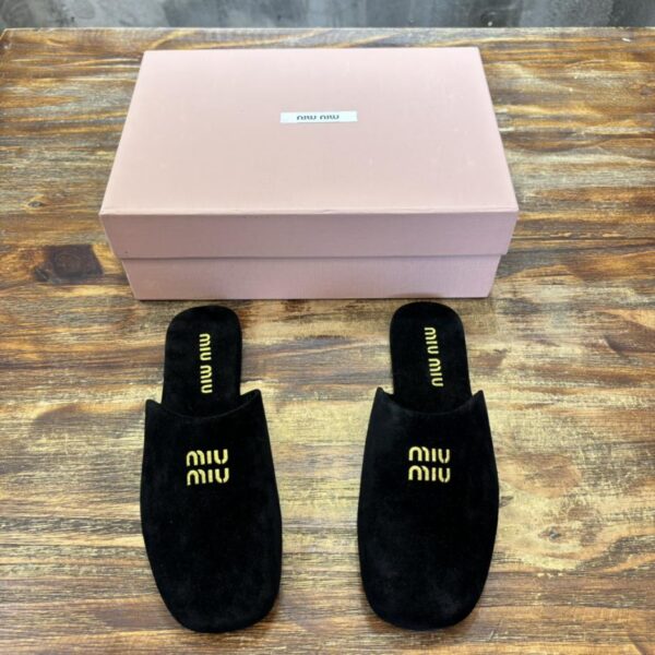 Ciabatte estive Miu Miu a mezza punta [versione top]