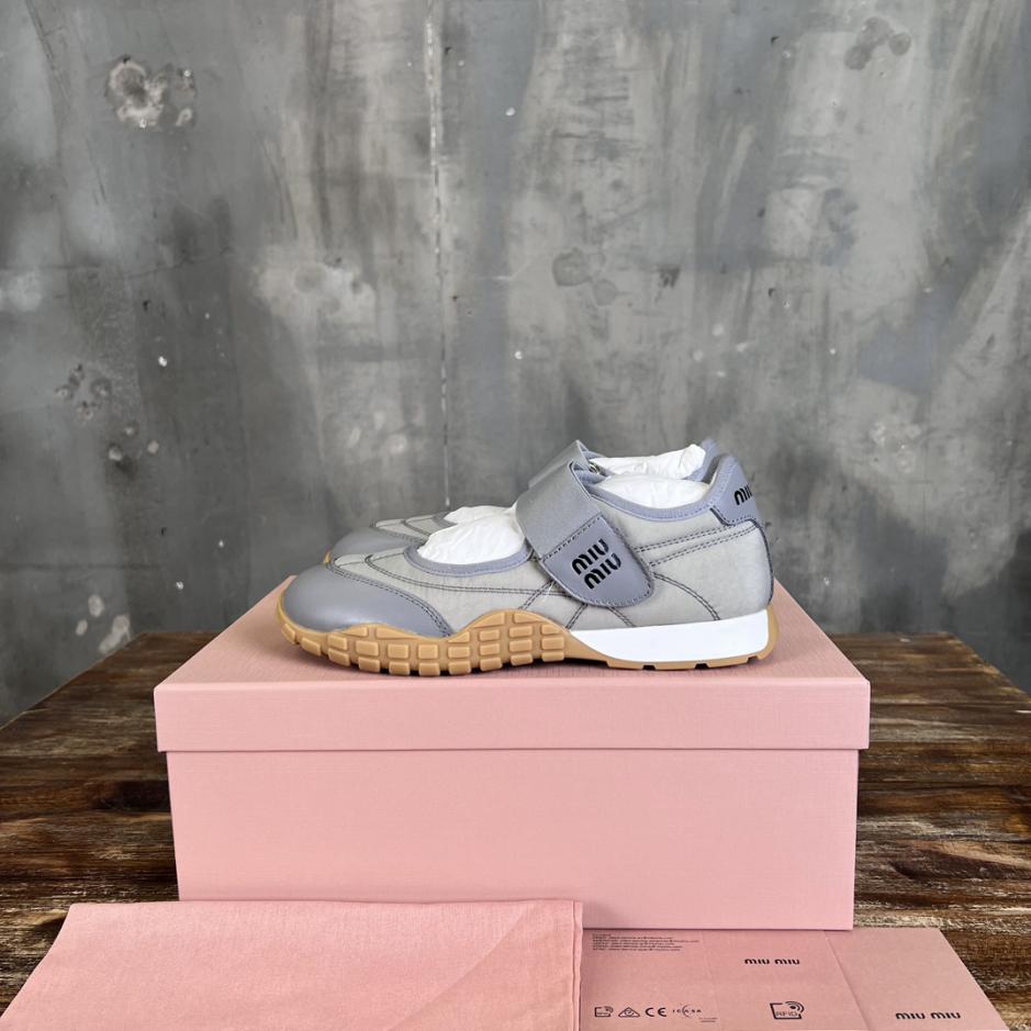 repliche,replica,perfette,siti di,affidabili,migliori siti,dove comprare,1:1,scarpe da ginnastica Miu Miu nuove scarpe casual e sneakers Forrest Gump primavera ed estate repliche,replica,perfette,siti di,affidabili,migliori siti,dove comprare,1:1,scarpe da ginnastica Miu Miu nuove scarpe casual e sneakers Forrest Gump primavera ed estate