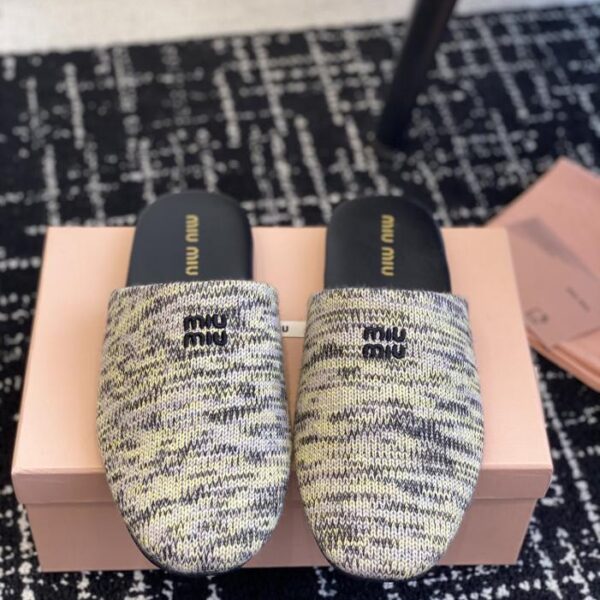 Miu Miu nuove pantofole estive ciabatte in lana