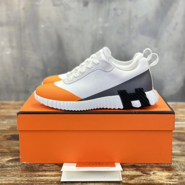 Coppia di sneakers casual Hermes
