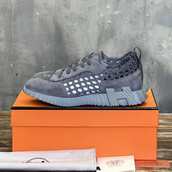 Coppia di sneakers casual Hermes