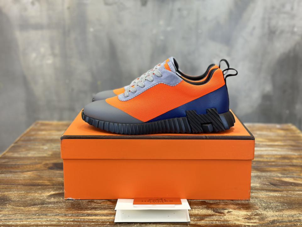 repliche,replica,perfette,siti di,affidabili,migliori siti,dove comprare,1:1,scarpe da ginnastica Coppia di sneakers casual Hermes repliche,replica,perfette,siti di,affidabili,migliori siti,dove comprare,1:1,scarpe da ginnastica Coppia di sneakers casual Hermes