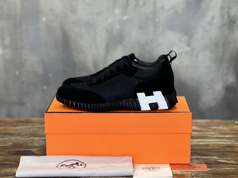 repliche,replica,perfette,siti di,affidabili,migliori siti,dove comprare,1:1,scarpe da ginnastica Coppia di sneakers casual Hermes repliche,replica,perfette,siti di,affidabili,migliori siti,dove comprare,1:1,scarpe da ginnastica Coppia di sneakers casual Hermes