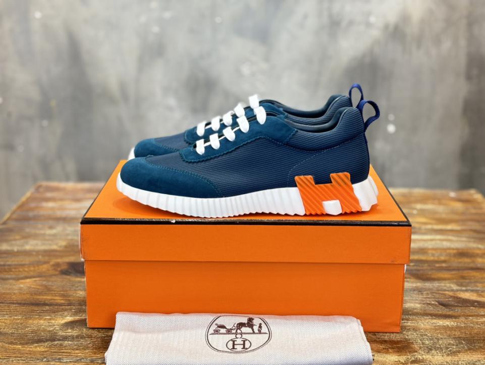 repliche,replica,perfette,siti di,affidabili,migliori siti,dove comprare,1:1,scarpe da ginnastica Coppia di sneakers casual Hermes repliche,replica,perfette,siti di,affidabili,migliori siti,dove comprare,1:1,scarpe da ginnastica Coppia di sneakers casual Hermes