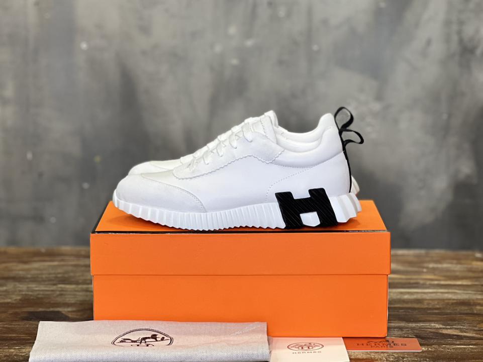 repliche,replica,perfette,siti di,affidabili,migliori siti,dove comprare,1:1,scarpe da ginnastica Coppia di sneakers casual Hermes repliche,replica,perfette,siti di,affidabili,migliori siti,dove comprare,1:1,scarpe da ginnastica Coppia di sneakers casual Hermes
