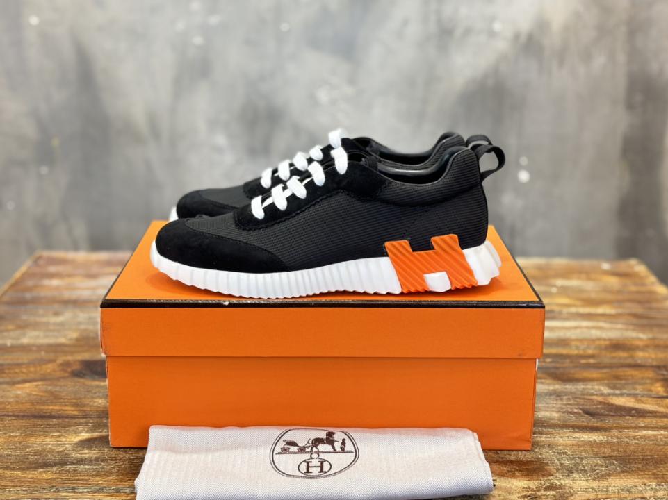 repliche,replica,perfette,siti di,affidabili,migliori siti,dove comprare,1:1,scarpe da ginnastica Coppia di sneakers casual Hermes repliche,replica,perfette,siti di,affidabili,migliori siti,dove comprare,1:1,scarpe da ginnastica Coppia di sneakers casual Hermes