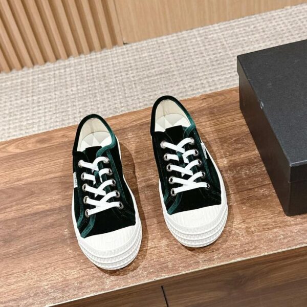 repliche,replica,perfette,siti di,affidabili,migliori siti,dove comprare,1:1,scarpe da ginnastica Scarpe bianche casual di Chanel