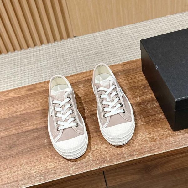 repliche,replica,perfette,siti di,affidabili,migliori siti,dove comprare,1:1,scarpe da ginnastica Scarpe bianche casual di Chanel