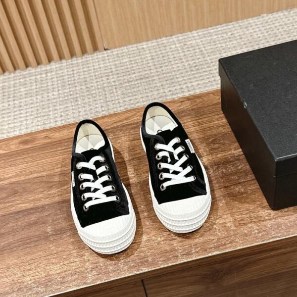 repliche,replica,perfette,siti di,affidabili,migliori siti,dove comprare,1:1,scarpe da ginnastica Scarpe bianche casual di Chanel