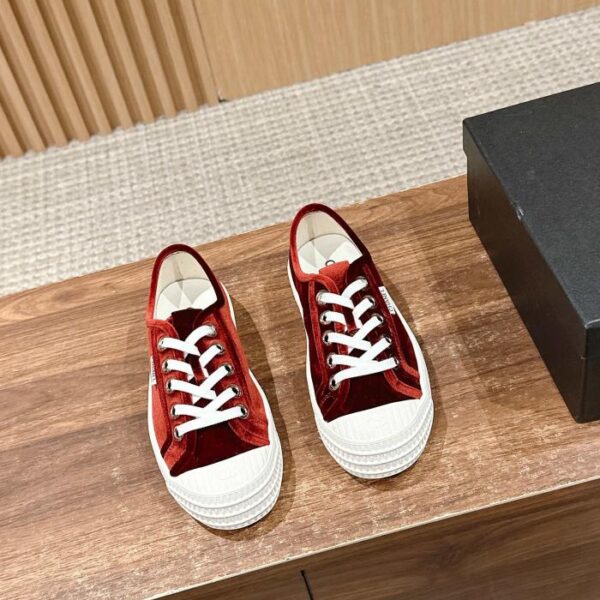 repliche,replica,perfette,siti di,affidabili,migliori siti,dove comprare,1:1,scarpe da ginnastica Scarpe bianche casual di Chanel