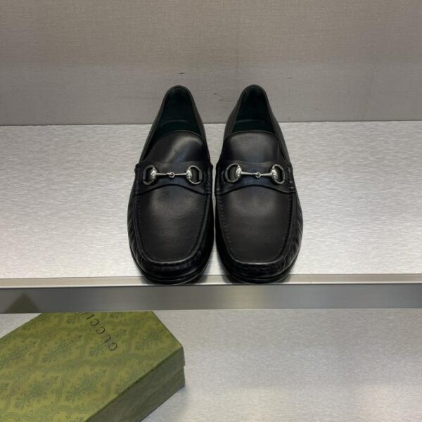 Mocassini con morsetto di Gucci