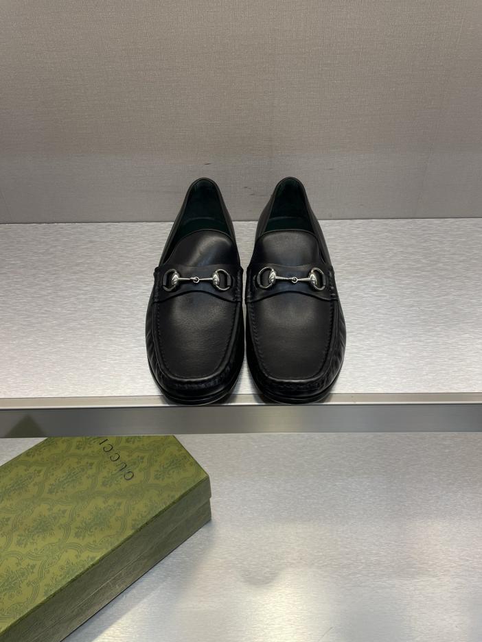repliche,replica,perfette,siti di,affidabili,migliori siti,dove comprare,1:1,scarpe da ginnastica Mocassini con morsetto di Gucci repliche,replica,perfette,siti di,affidabili,migliori siti,dove comprare,1:1,scarpe da ginnastica Mocassini con morsetto di Gucci