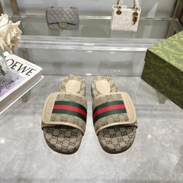 Ciabatte Gucci unisex