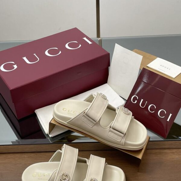 Sandali da mare GUCCi con fibbia doppia GG in cristalli di diamanti