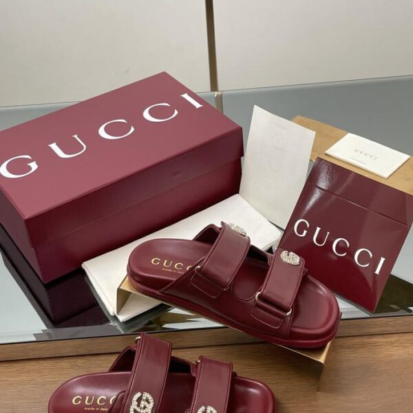 Sandali da mare GUCCi con fibbia doppia GG in cristalli di diamanti