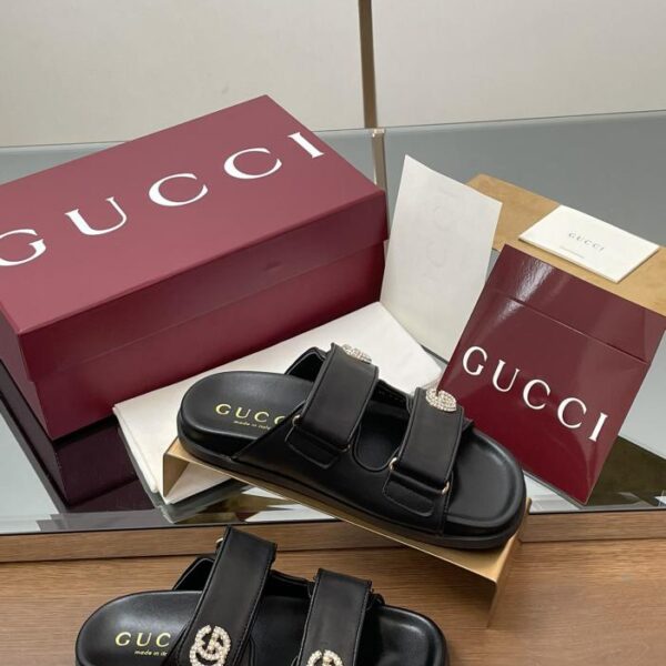 repliche,replica,perfette,siti di,affidabili,migliori siti,dove comprare,1:1,scarpe da ginnastica Sandali da mare GUCCi con fibbia doppia GG in cristalli di diamanti