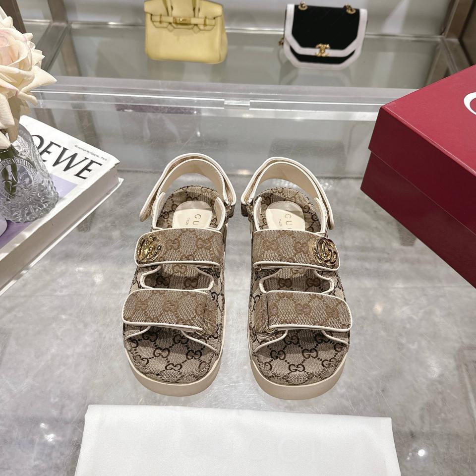 repliche,replica,perfette,siti di,affidabili,migliori siti,dove comprare,1:1,scarpe da ginnastica Sandali bassi Gucci Doppia G da donna repliche,replica,perfette,siti di,affidabili,migliori siti,dove comprare,1:1,scarpe da ginnastica Sandali bassi Gucci Doppia G da donna