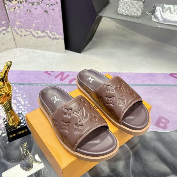Nuove ciabatte da uomo Louis Vuitton