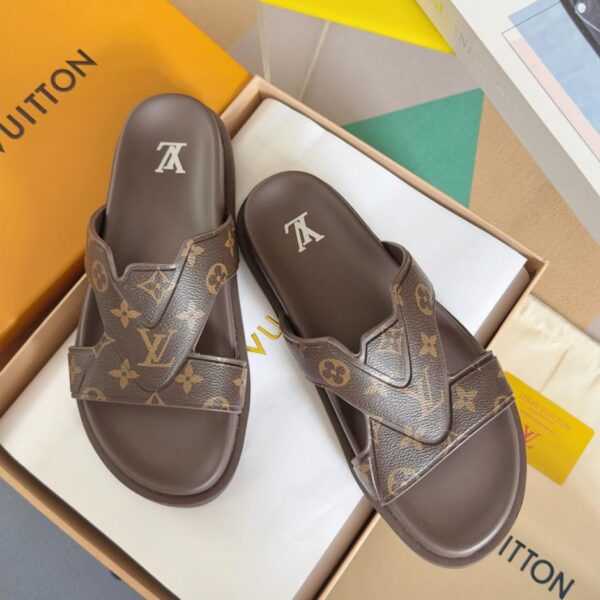 Sandali in rilievo in rilievo della serie Louis Vuitton Miami