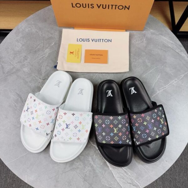 Pantofole in paglia versione top di Louis Vuitton