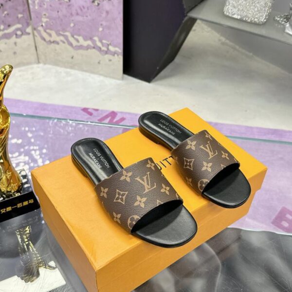 Gli ultimi sandali estivi di Louis Vuitton
