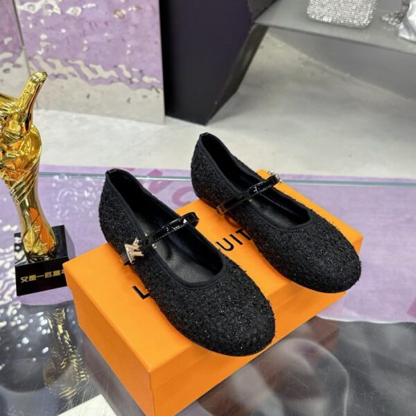 repliche,replica,perfette,siti di,affidabili,migliori siti,dove comprare,1:1,scarpe da ginnastica Louis Vuitton Collezione di scarpe Primavera/Estate Collaborazione Mary Jane Fashion Flats