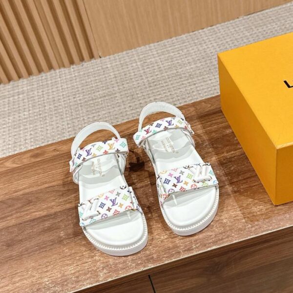 repliche,replica,perfette,siti di,affidabili,migliori siti,dove comprare,1:1,scarpe da ginnastica Nuovi sandali in rilievo di Louis Vuitton