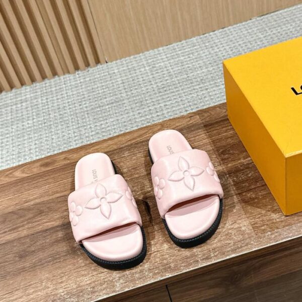 repliche,replica,perfette,siti di,affidabili,migliori siti,dove comprare,1:1,scarpe da ginnastica Nuovi sandali in rilievo di Louis Vuitton