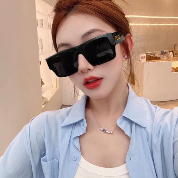 repliche,replica,perfette,siti di,affidabili,migliori siti,dove comprare,1:1,scarpe da ginnastica 【FENDI】 🕶.Le lenti polarizzate in resina Polaroid Le montature TR90 sono leggere e comode da indossare