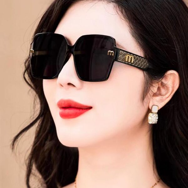 repliche,replica,perfette,siti di,affidabili,migliori siti,dove comprare,1:1,scarpe da ginnastica 【Miu Miu】 🕶. Lenti polarizzate in resina Polaroid montatura TR90, leggera e comoda da indossare (539A)