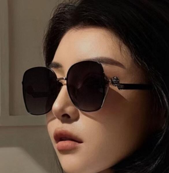 repliche,replica,perfette,siti di,affidabili,migliori siti,dove comprare,1:1,scarpe da ginnastica CHANEL Nuovi occhiali da sole polarizzati HD con montatura rotonda Camellia Fashion