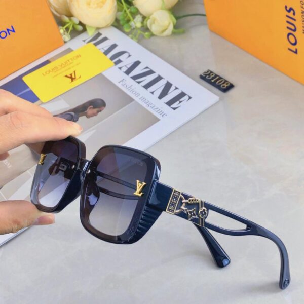repliche,replica,perfette,siti di,affidabili,migliori siti,dove comprare,1:1,scarpe da ginnastica Occhiali da sole Louis Vuitton con montatura quadrata di nuova moda, occhiali di lusso leggeri da donna