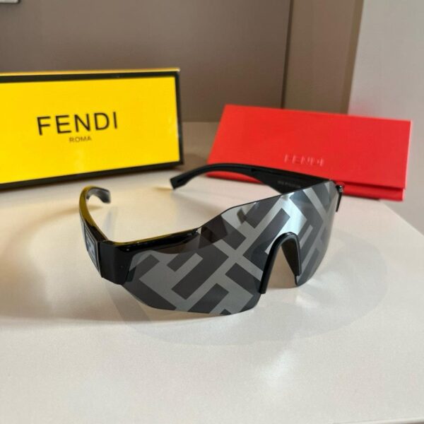 repliche,replica,perfette,siti di,affidabili,migliori siti,dove comprare,1:1,scarpe da ginnastica Fendi FD consiglia gli occhiali da sole per il ciclismo🕶
