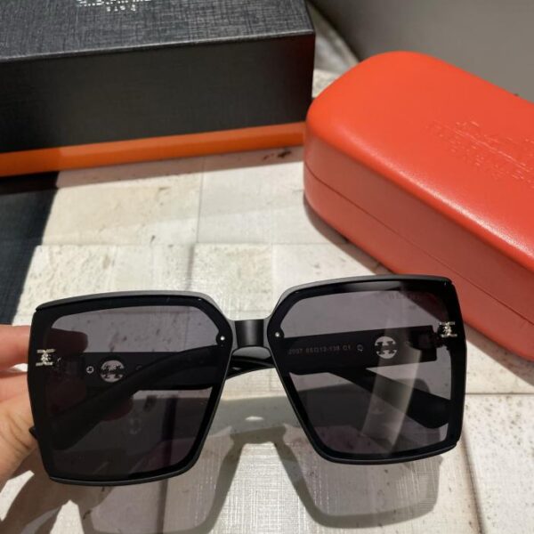 repliche,replica,perfette,siti di,affidabili,migliori siti,dove comprare,1:1,scarpe da ginnastica Occhiali da sole polarizzati Hermès da donna🕶️