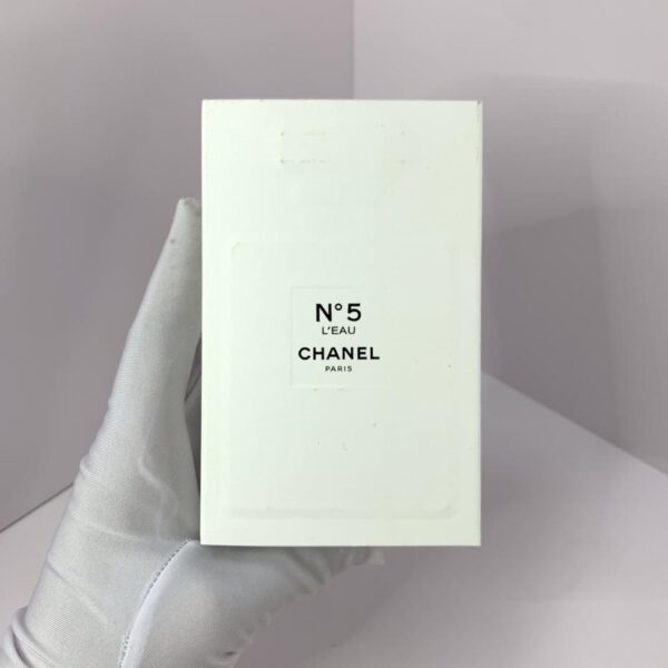 repliche,replica,perfette,siti di,affidabili,migliori siti,dove comprare,1:1,scarpe da ginnastica Profumo Chanel N5 100ml bianco (843F)