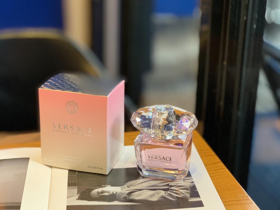 repliche,replica,perfette,siti di,affidabili,migliori siti,dove comprare,1:1,scarpe da ginnastica Versace Crystal Diamond Pink Diamond Xianglian Crystal profumo da donna 90 ml (41F6) repliche,replica,perfette,siti di,affidabili,migliori siti,dove comprare,1:1,scarpe da ginnastica Versace Crystal Diamond Pink Diamond Xianglian Crystal profumo da donna 90 ml (41F6)