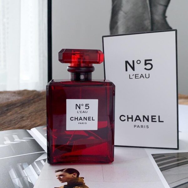 repliche,replica,perfette,siti di,affidabili,migliori siti,dove comprare,1:1,scarpe da ginnastica Profumo Chanel N. 5 Edizione commemorativa 100 ml Rosso (968C)